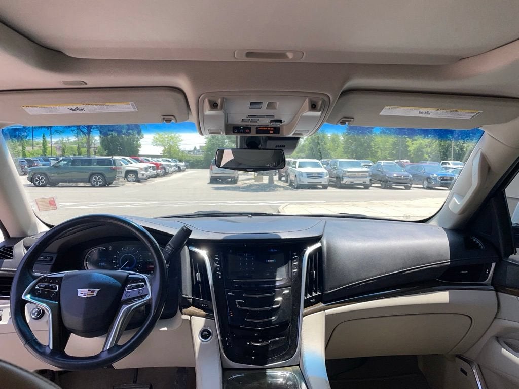 2019 Cadillac Escalade Luxury
