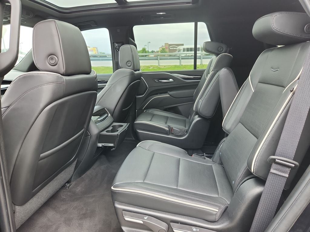 2023 Cadillac Escalade Sport
