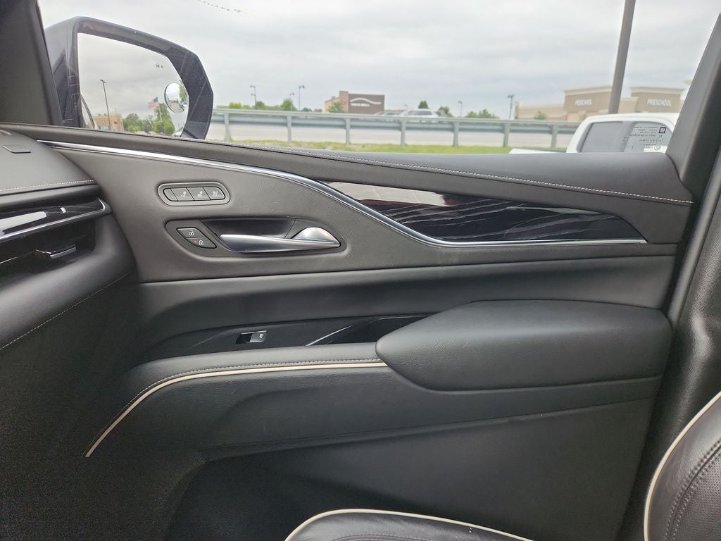 2023 Cadillac Escalade Sport