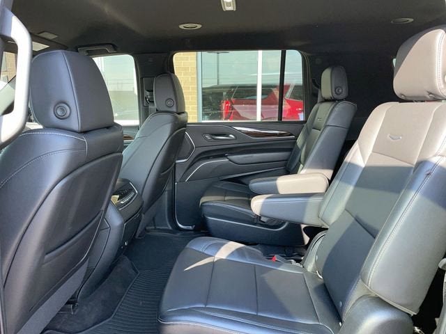 2022 Cadillac Escalade ESV Luxury