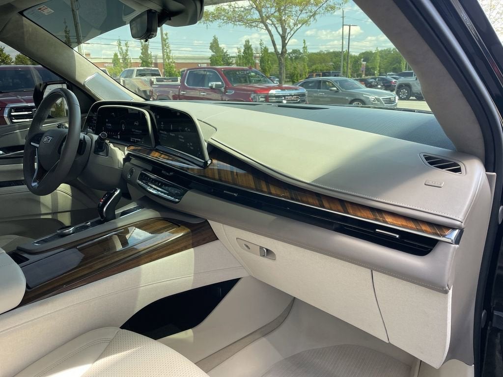 2024 Cadillac Escalade ESV 4WD Sport Platinum