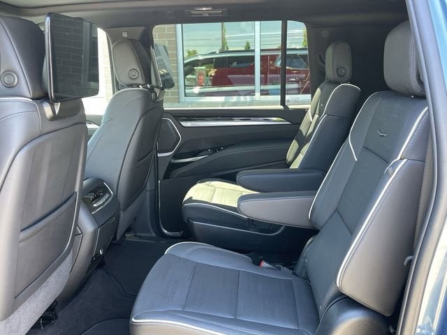 2025 Cadillac Escalade ESV 4WD Sport