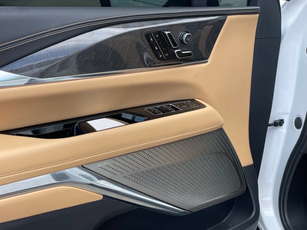 2025 Cadillac ESCALADE IQ Sport 2