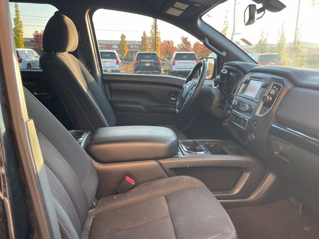 2018 Nissan Titan SV