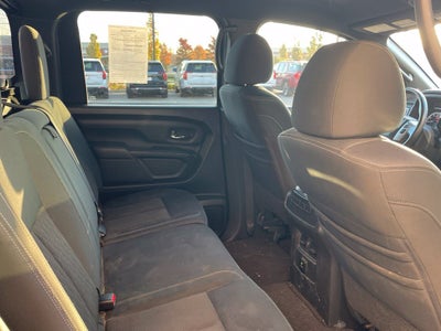 2018 Nissan Titan SV