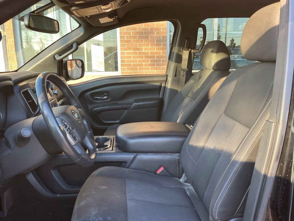 2018 Nissan Titan SV