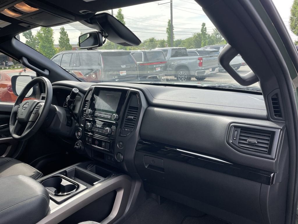 2024 Nissan Titan SV