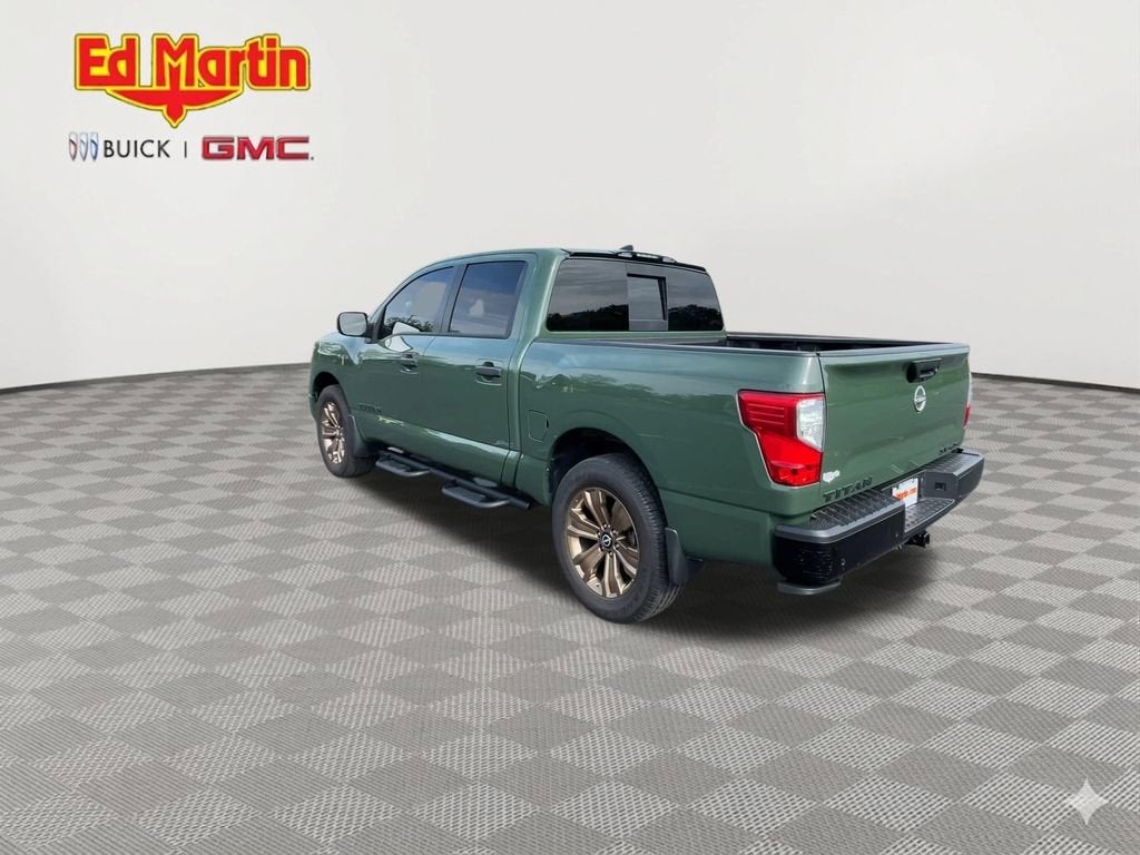 2024 Nissan Titan SV