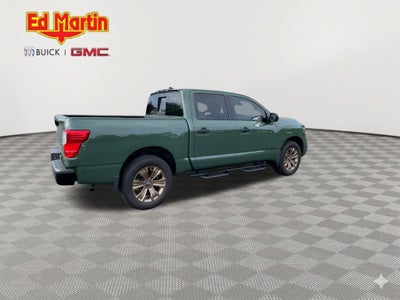 2024 Nissan Titan SV