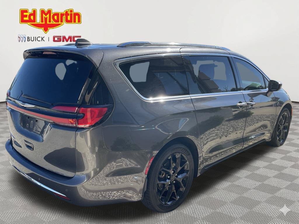 2021 Chrysler Pacifica Touring L