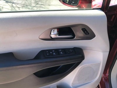 2020 Chrysler Pacifica Touring L