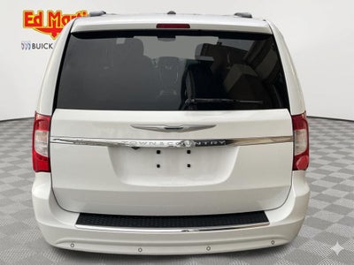 2014 Chrysler Town & Country Touring-L