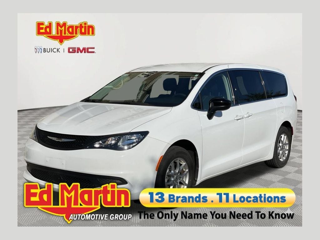 2024 Chrysler Voyager LX