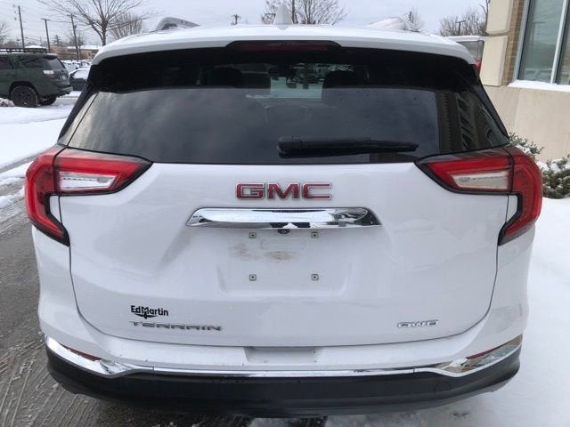 2022 GMC Terrain SLT