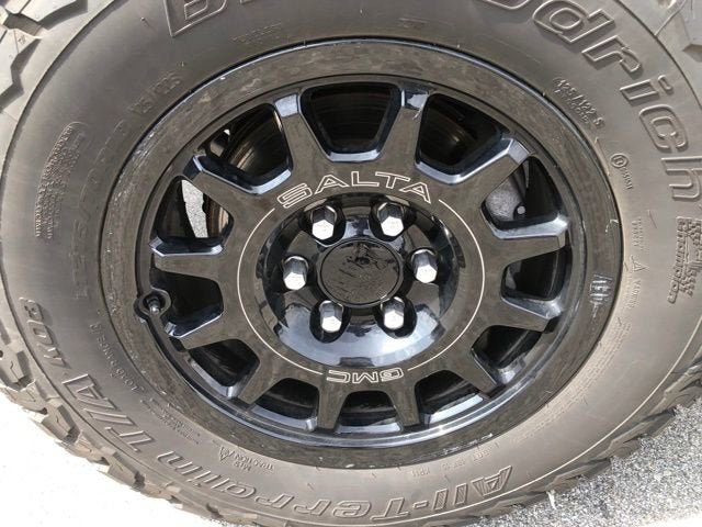 2024 GMC Sierra 1500 AT4X