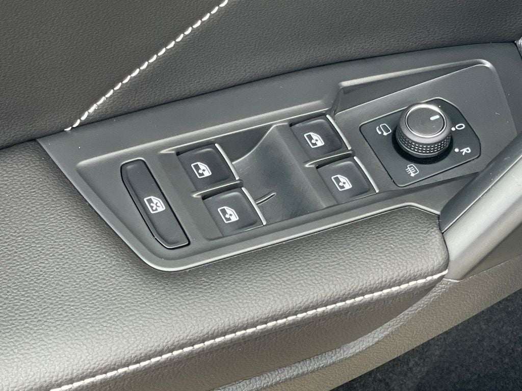 2024 Volkswagen Tiguan 2.0T SEL R-Line
