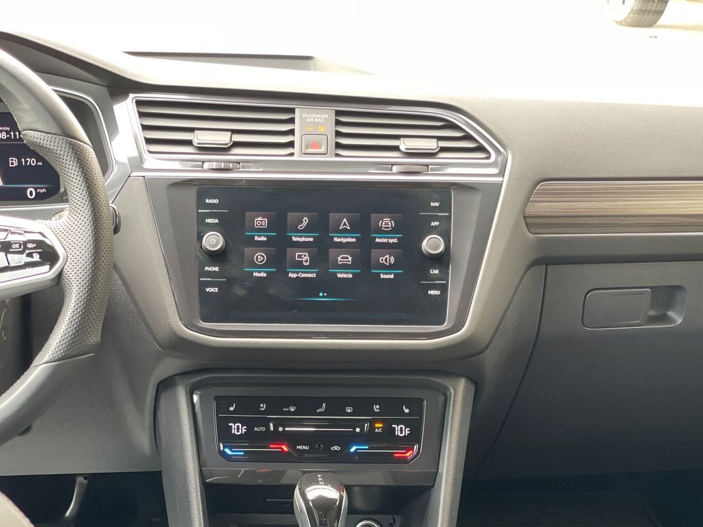 2024 Volkswagen Tiguan 2.0T SEL R-Line