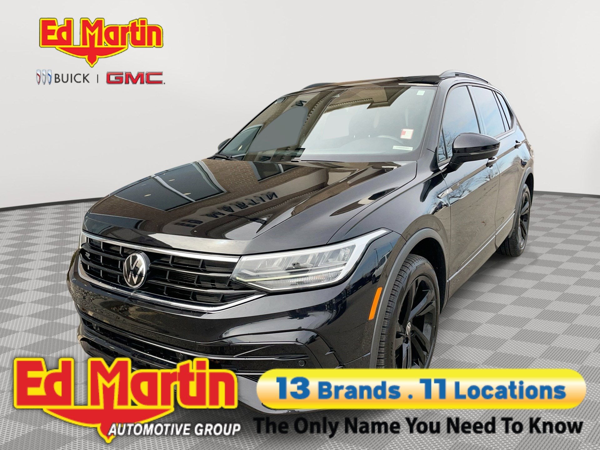 2023 Volkswagen Tiguan SE R-Line Black