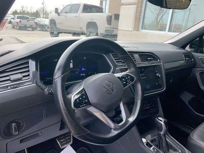 2023 Volkswagen Tiguan SE R-Line Black