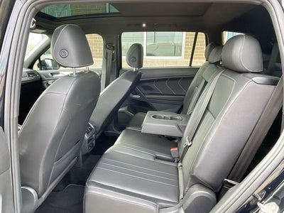 2023 Volkswagen Tiguan SE R-Line Black