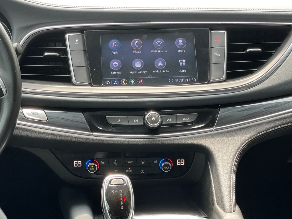 2020 Buick Enclave Essence