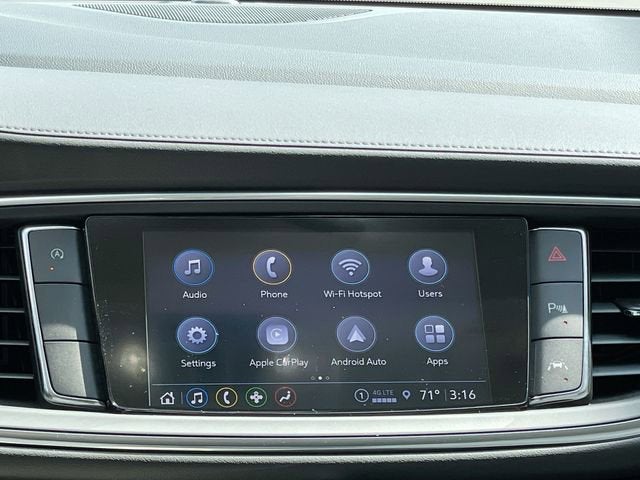 2023 Buick Enclave Essence