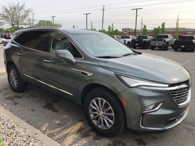 2023 Buick Enclave Essence