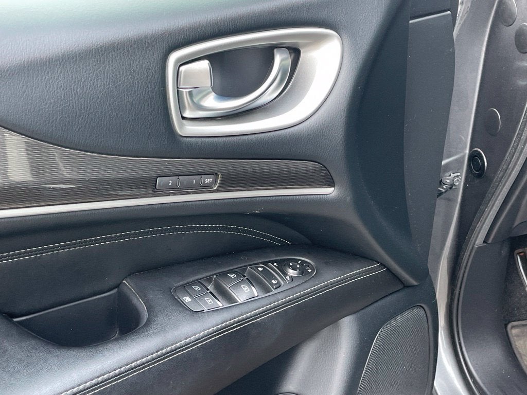 2020 INFINITI QX60 LUXE