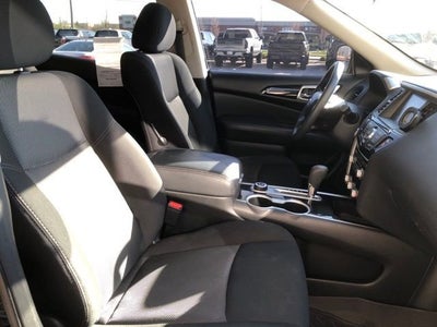2020 Nissan Pathfinder S