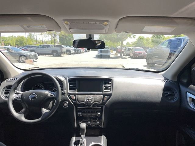 2020 Nissan Pathfinder S