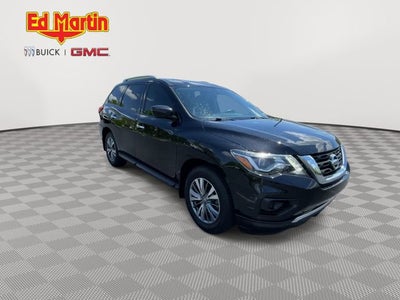 2020 Nissan Pathfinder S
