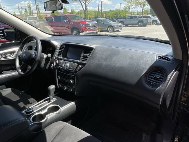 2020 Nissan Pathfinder S