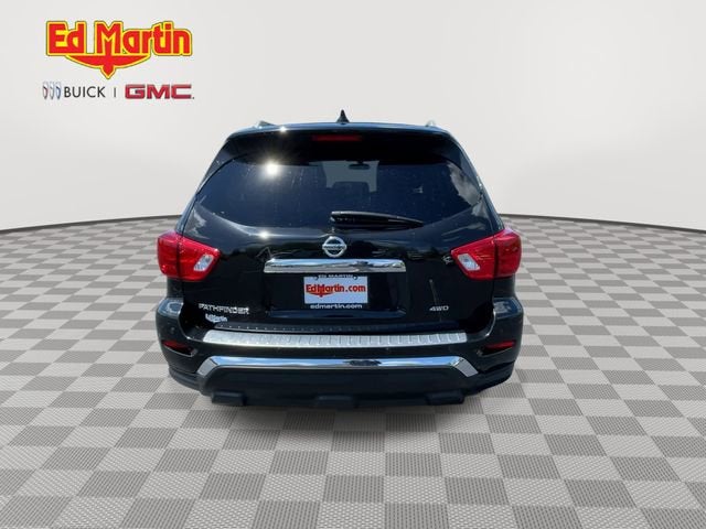2020 Nissan Pathfinder S