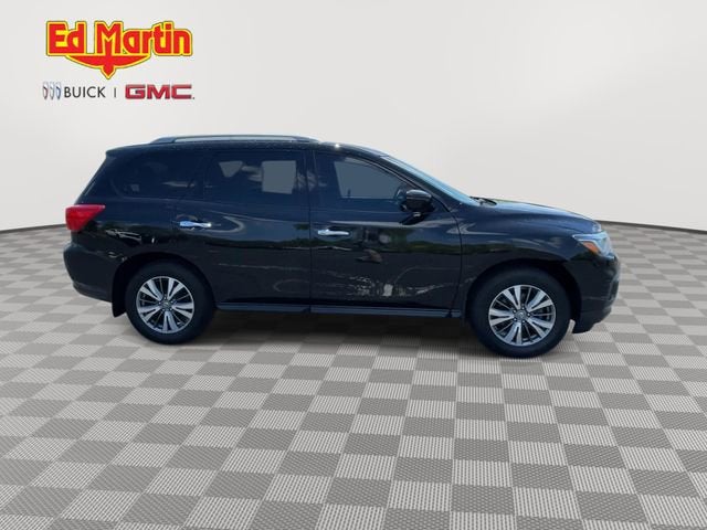 2020 Nissan Pathfinder S