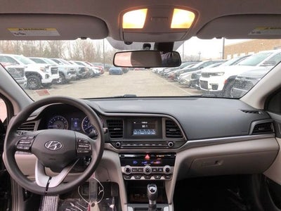 2020 Hyundai Elantra SE