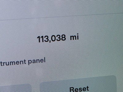 2017 Tesla Model S 75D