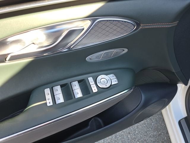 2022 Genesis GV70 2.5T