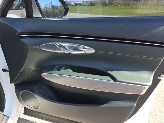 2022 Genesis GV70 2.5T