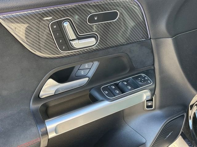 2021 Mercedes-Benz GLB GLB 250