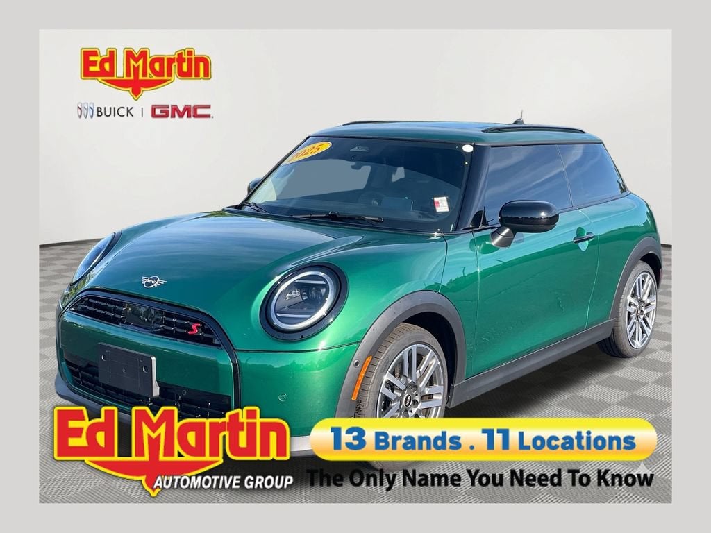 2025 MINI Hardtop 2 Door Signature Plus