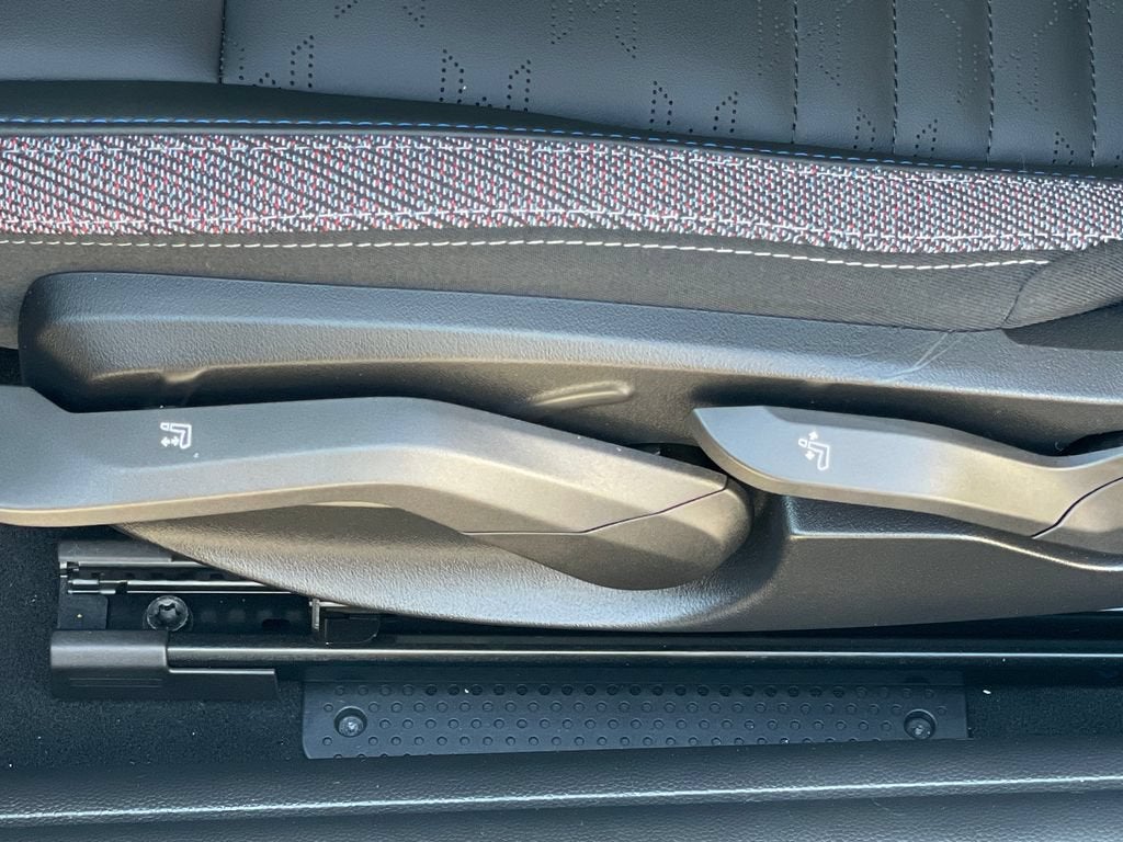 2025 MINI Hardtop 2 Door Signature Plus