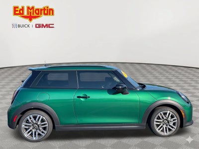 2025 MINI Hardtop 2 Door Signature Plus