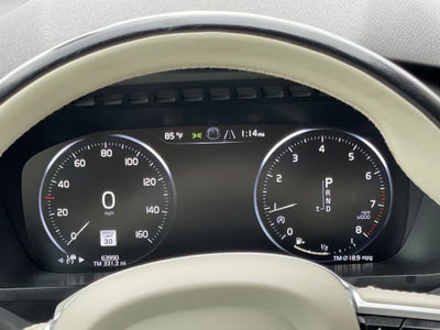 2021 Volvo XC90 T6 Momentum