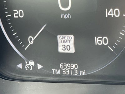 2021 Volvo XC90 T6 Momentum