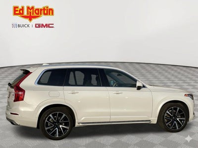 2021 Volvo XC90 T6 Momentum