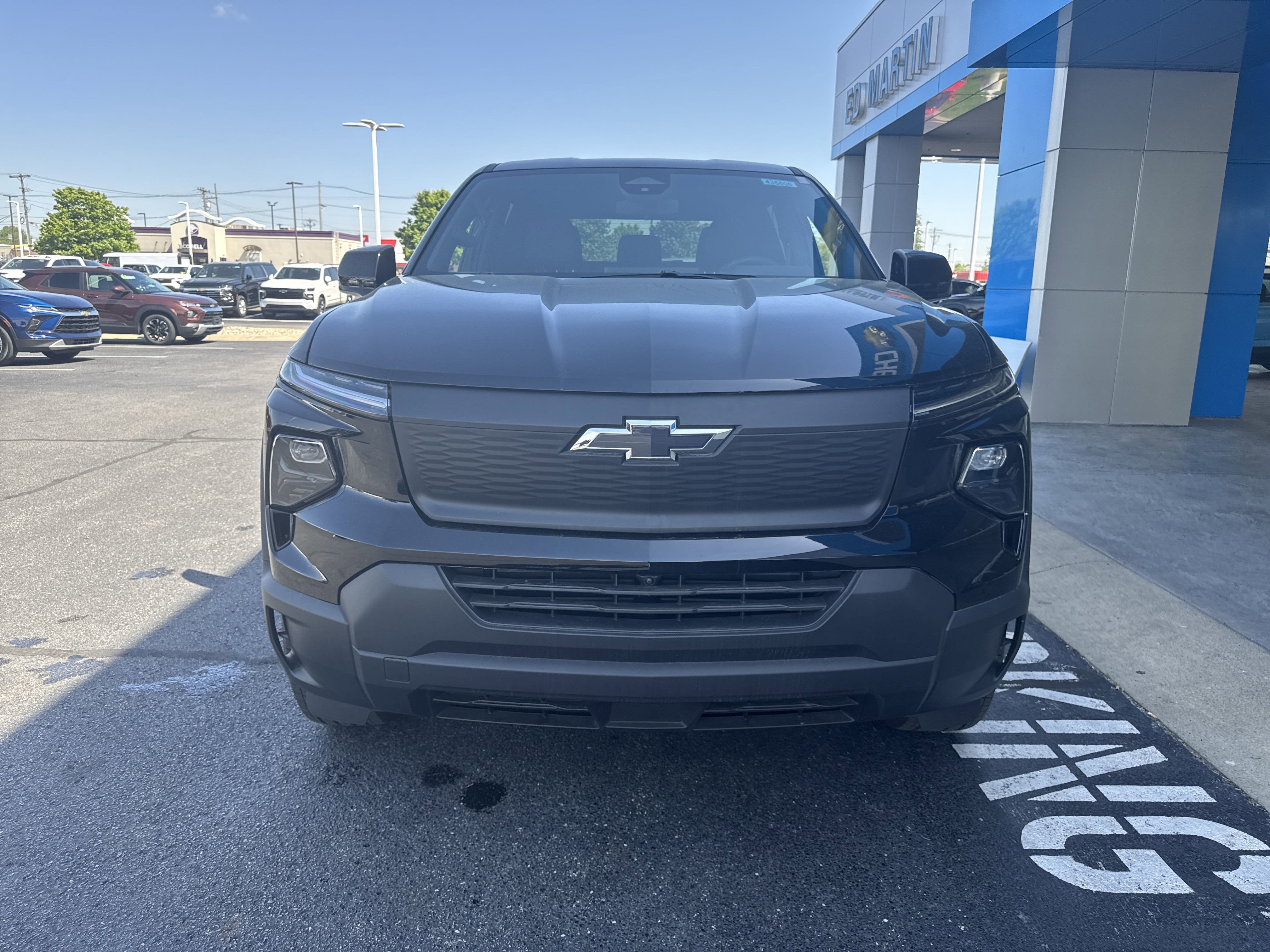 2024 Chevrolet Silverado EV E4WD CREW