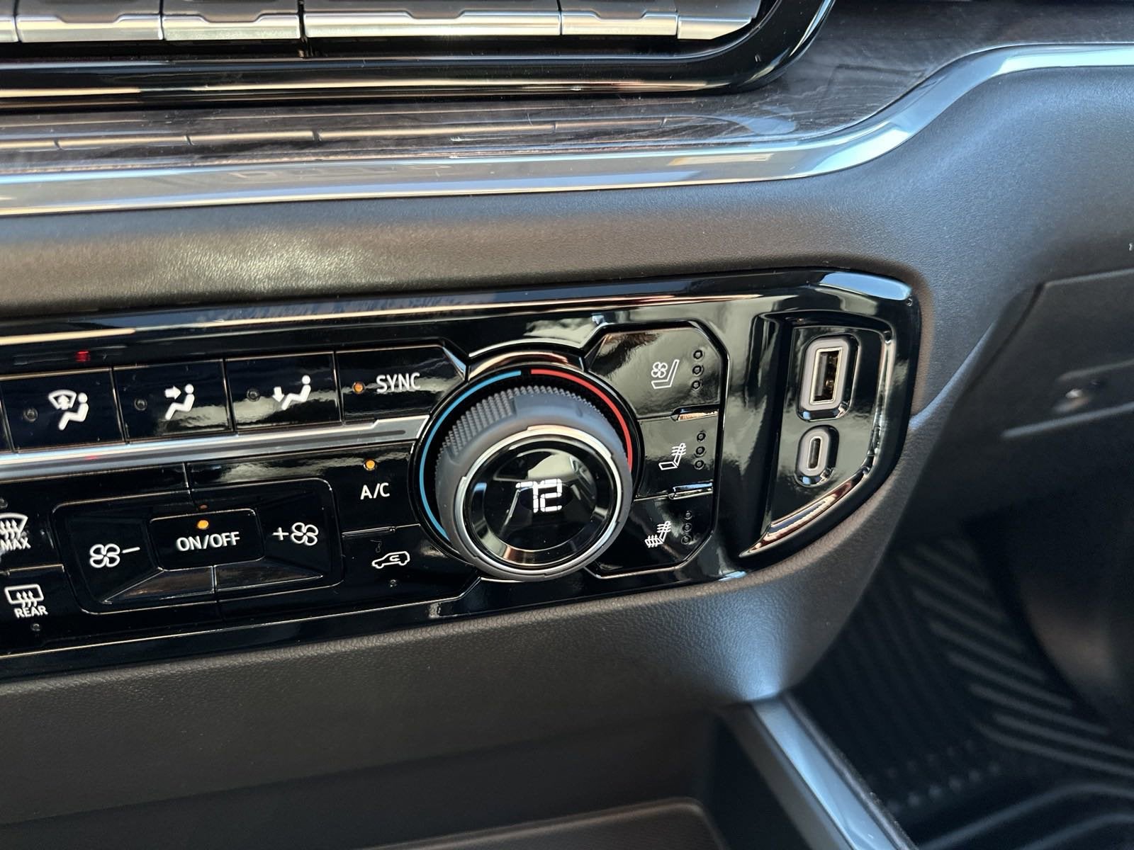 2025 Chevrolet Silverado 1500 2WD CREW 147