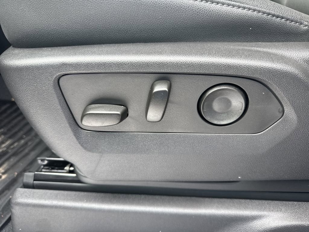 2025 Chevrolet Silverado 1500 2WD CREW 147