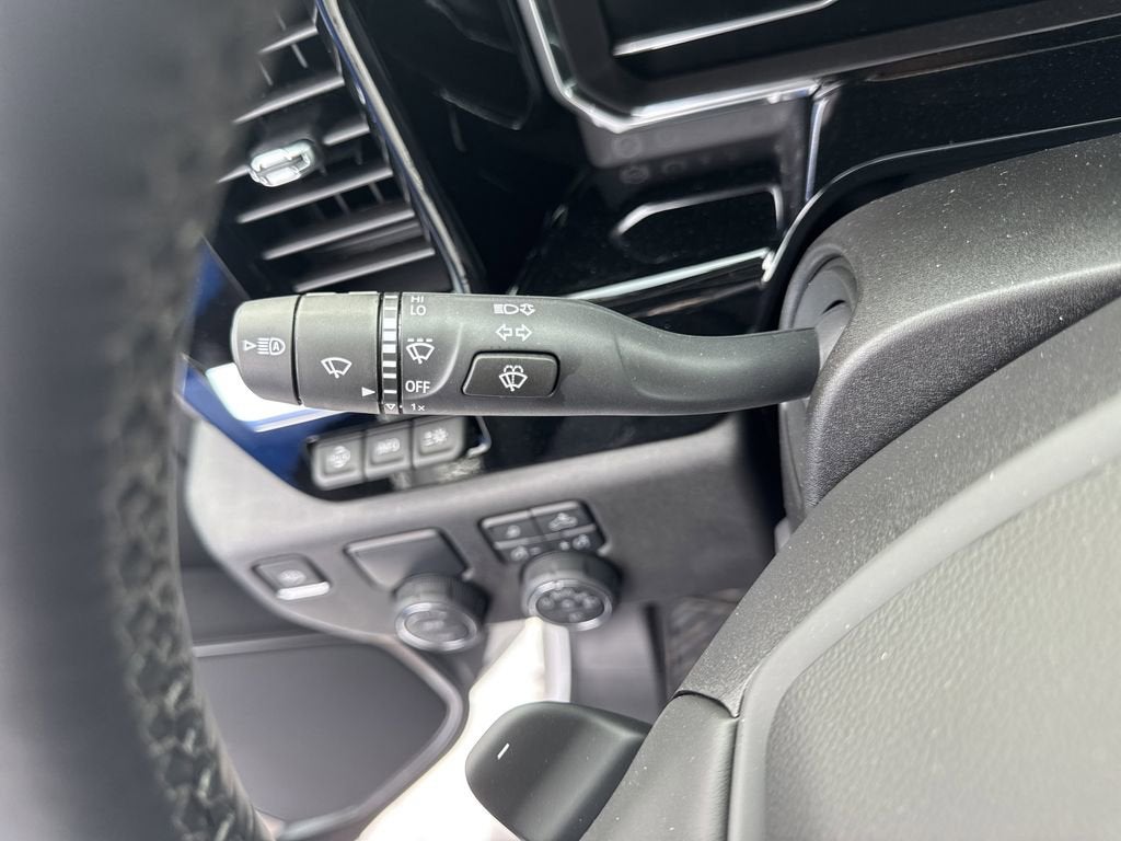 2025 Chevrolet Silverado 1500 2WD CREW 147