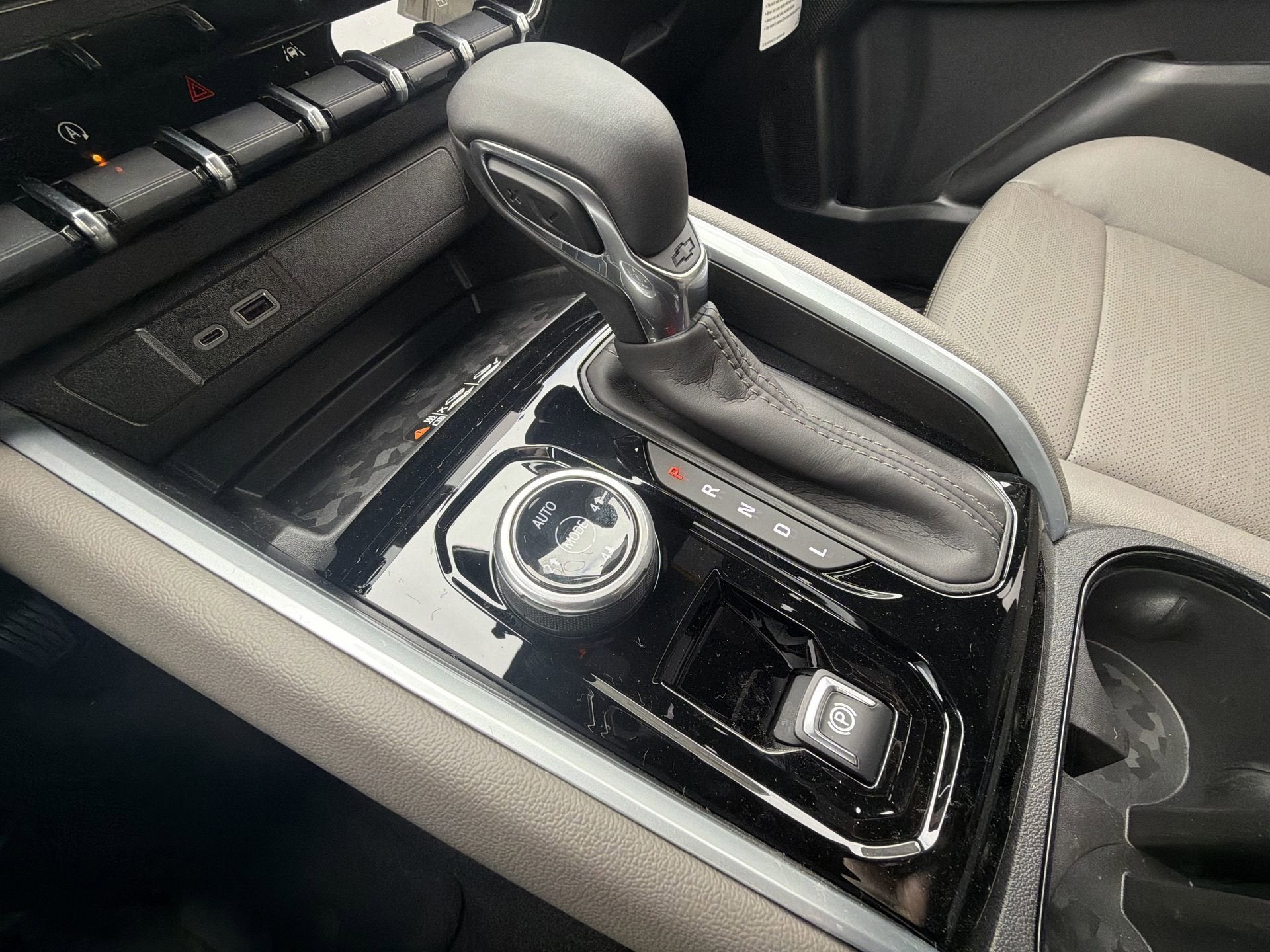 2026 Chevrolet Colorado 4WD CREW ZR2